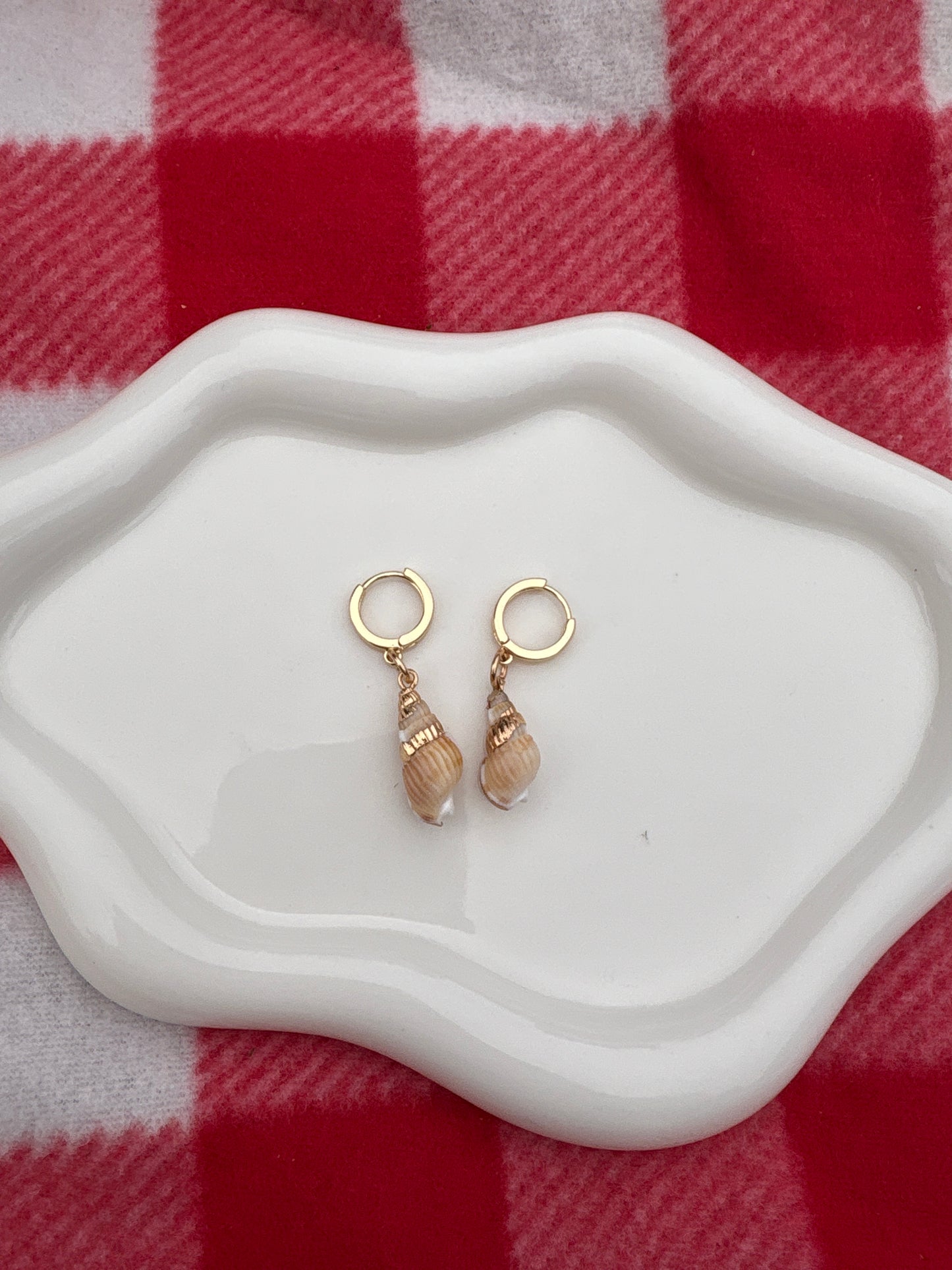 Shell 18k gold plated Huggie hoop earrings