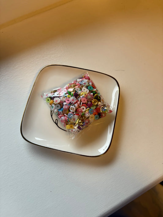 Bead confetti