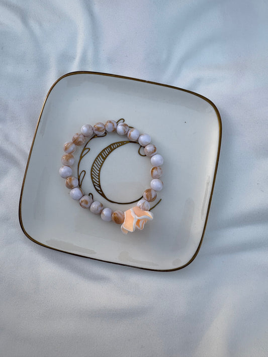 Flower charm bracelet