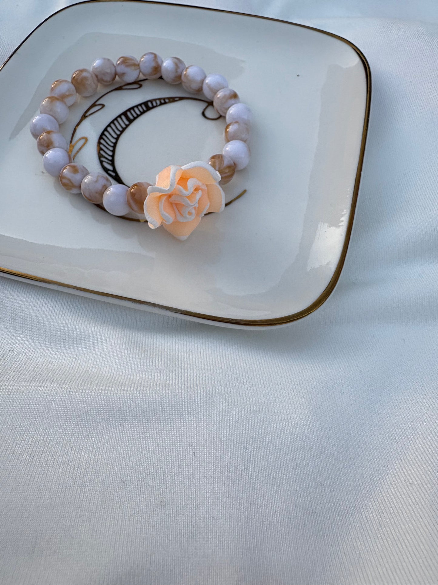 Flower charm bracelet